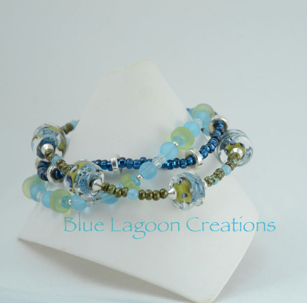 Cobalt Blue and Sea Green Lampwork and Glass Bead Bracelet