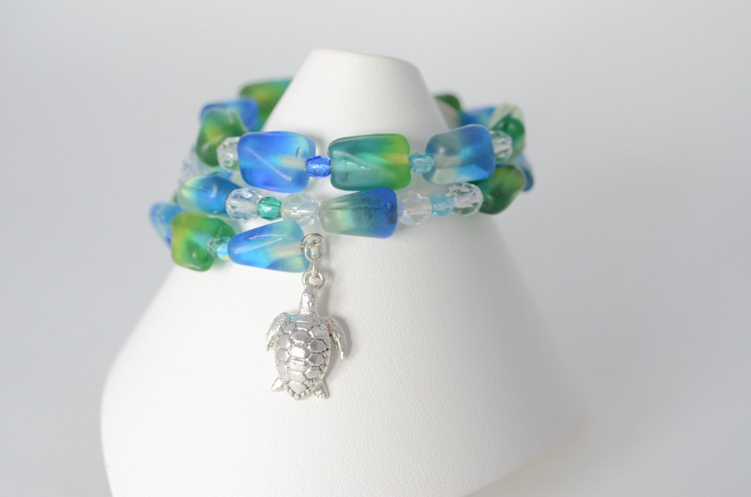 Memory Wire Bangle Bracelet with Turtle Charm
