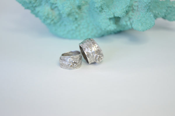 Silver Sea Bubbles Ring with Olivine CZ Stone